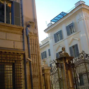 Appartamento Via Giulia, Roma